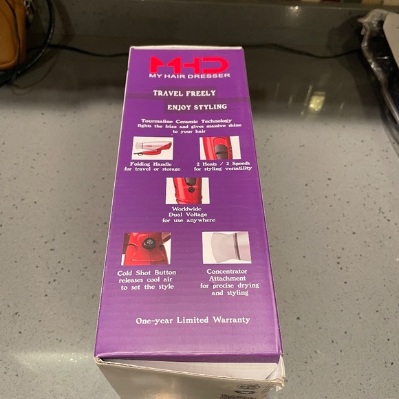MHD 1875 watt ceramic dual voltage travel dryer - Picture 3 of 6